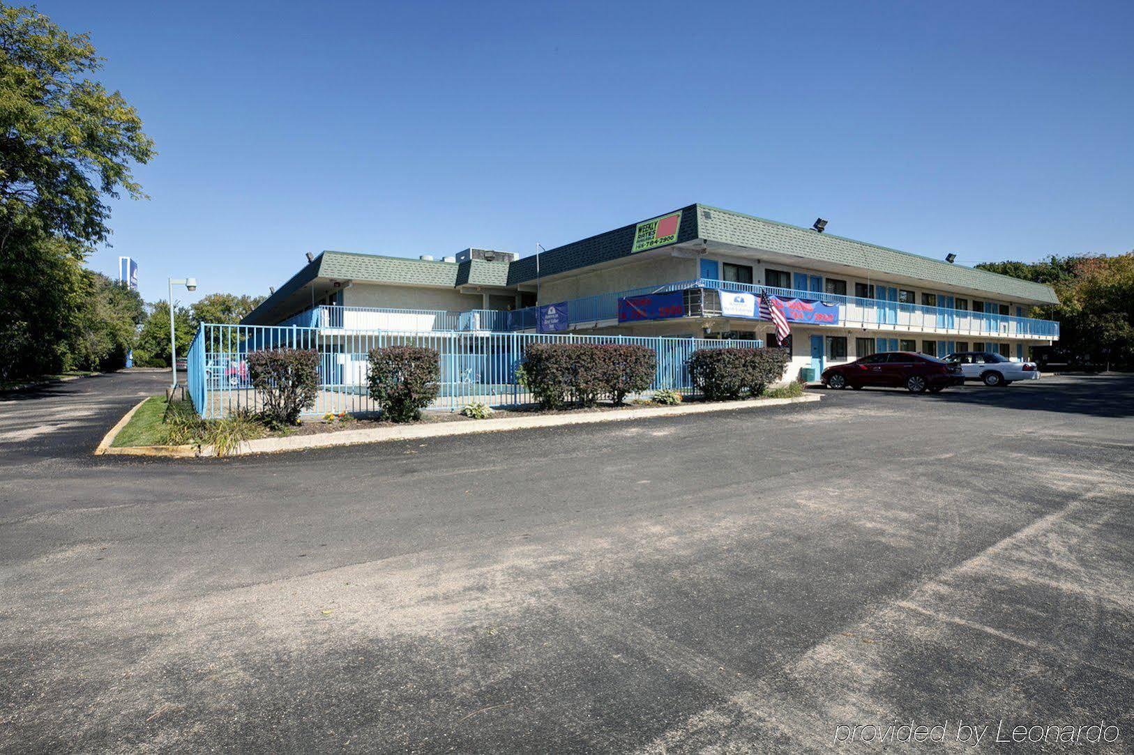 Travelodge By Wyndham Grand Rapids North Walker Exterior foto